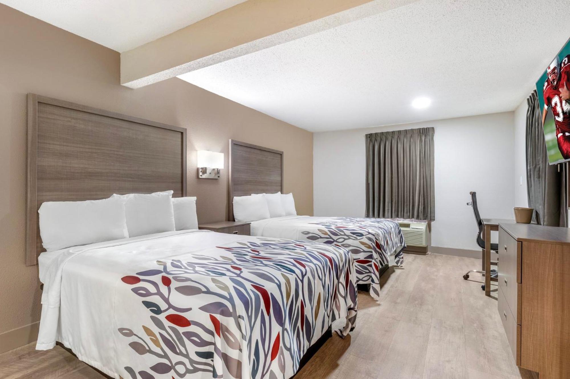 Red Roof Inn & Suites Newport News Dış mekan fotoğraf